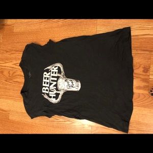 “Beer hunter” graphic tee